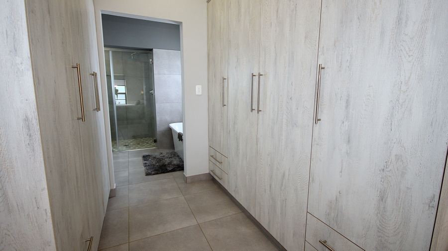 3 Bedroom Property for Sale in Monte Christo Western Cape